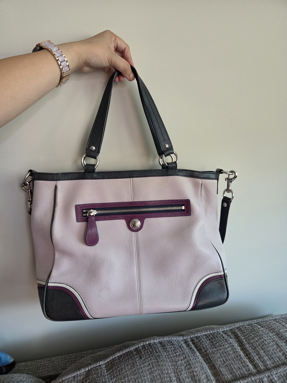 Coach Laura Spectator Pebbled Leather Shoulder Bag (Style #F15145)